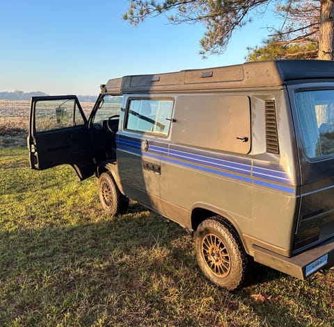 Vanagon for fun again! Campervan in Swannanoa