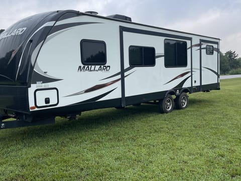 "The Bunkhouse" 2018 Heartland Mallard M32 Towable trailer in Lodi