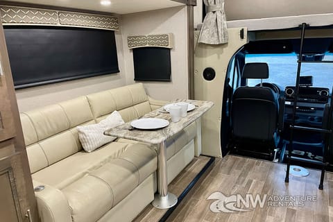 2020 DYNAMAX 24FW Drivable vehicle in Paine Lake Stickney