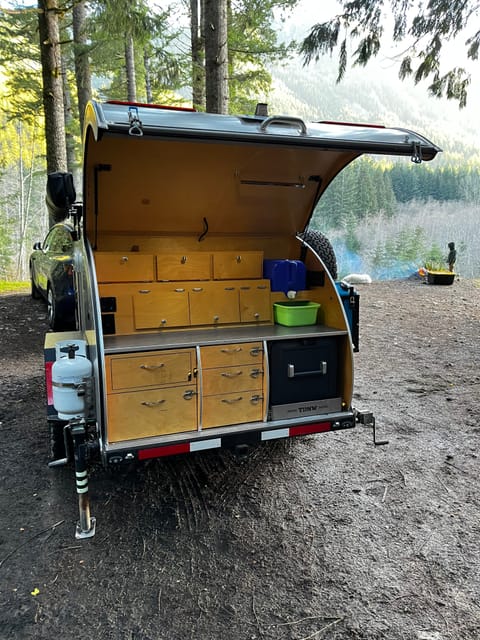 Cute Teardrop Towable trailer in Lake Sammamish