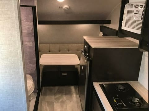 Papa Smurf, Free Solo Family edition Towable trailer in Thornton