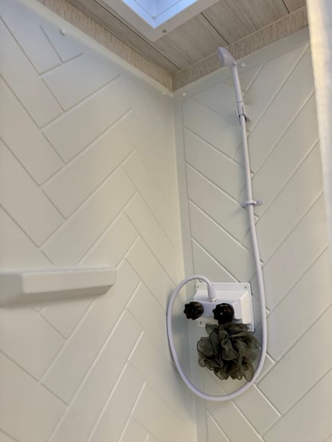 Pet friendly_SALEM CRUISE LITE ‘24 sleeps 8 Towable trailer in Murrieta