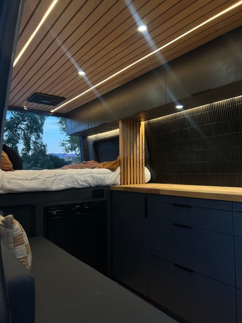 Pepper the Sprinter : Modern, Luxury Sprinter Van for Two Campervan in Temecula
