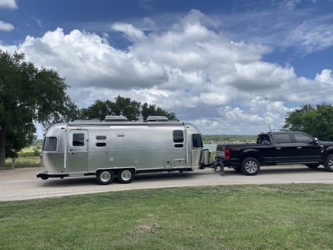 Luxury Airstream Globetrotter – Delivered & Set Up Towable trailer in Encinitas