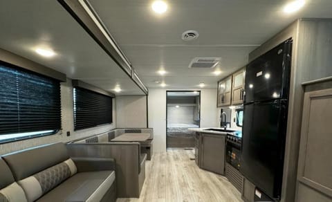 2025 Hideout 31-2 - Rate includes Delivery, Insurance & Fees* Towable trailer in New Braunfels