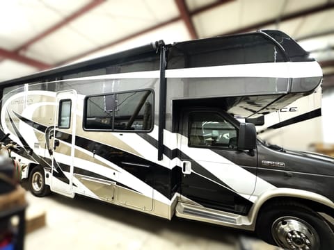 2020 Coachmen Leprechaun Drivable vehicle in Kettering