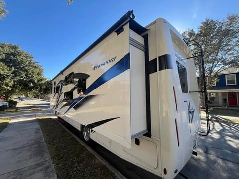 2022 Thor Motor Coach Windsport - DELIVERY ONLY, 5 nt min Drivable vehicle in New Braunfels