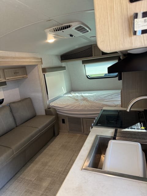 2021 Rockwood GEO Pro 1  24 Towable trailer in New Braunfels