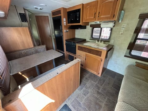 Cozy, Comfortable Getaway Towable trailer in Amity
