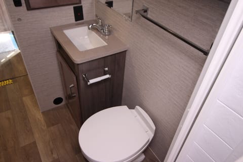 2024 Winnebago Spirit 26T R24974 Drivable vehicle in Sidney