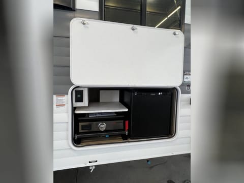 2025 30' Wildwood with King, Queen and 2 Bunk Beds & Slideout (T56) Towable trailer in San Marcos