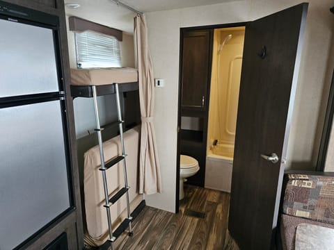 Rear bunk area and bathroom