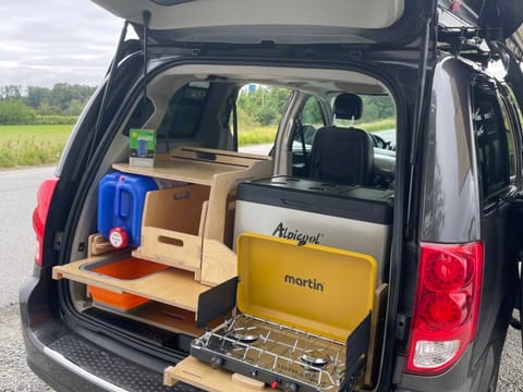 Caravan Breeze Campervan in Richmond