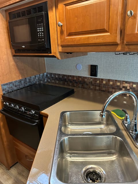 2017 SUNSTAR 31BE Drivable vehicle in Paine Lake Stickney