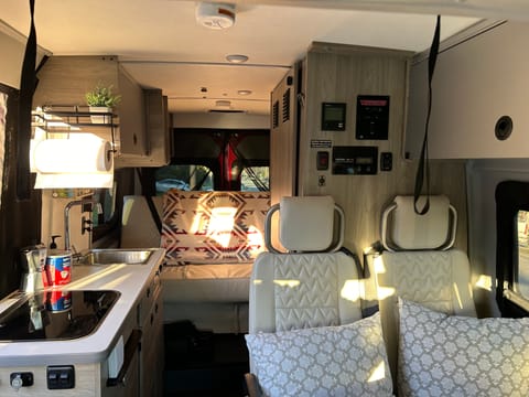 2021 Winnebago Solis, 6 Seater Sofabed and Poptop Drivable vehicle in Alameda