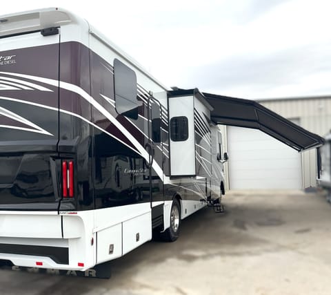 2024 Newmar Canyon Star Drivable vehicle in Kettering