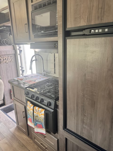 Minnie Winnie 22R Drivable vehicle in Corona