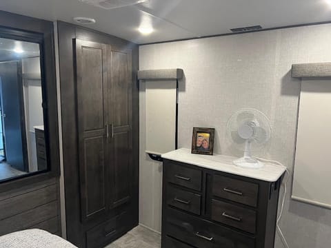 2021 FOREST RIVER 8332SB Towable trailer in Texarkana