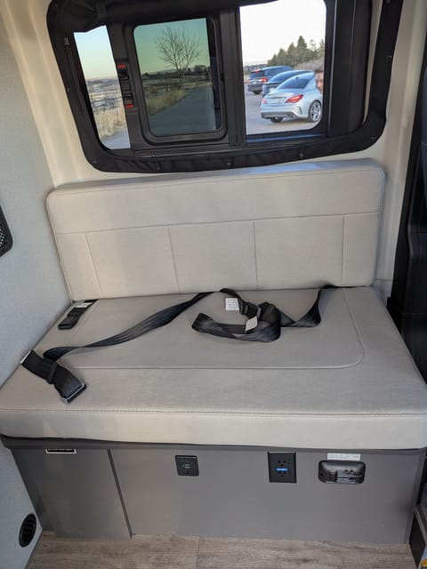 New 2024 Thor Dazzle. 9 seats, 6 with seatbelts, 5 sleeps + Starlnk Add Fee Drivable vehicle in Highlands Ranch