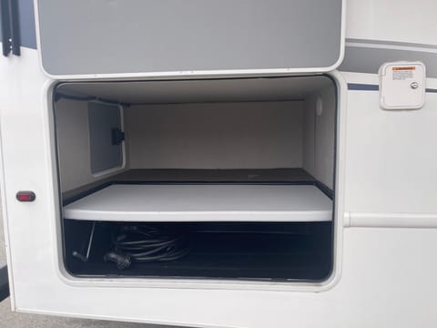 Vacations On Wheels Drivable vehicle in Port Coquitlam