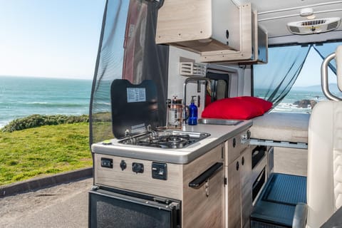 Meet Scarlet - Adventure + Luxury - 4 seatbelts/sleeps 4 Drivable vehicle in Santa Rosa