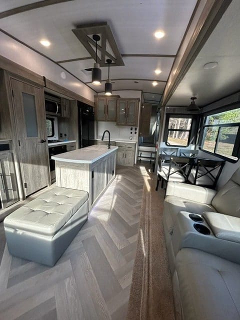 2022 Forest River Heritage Glen Towable trailer in Texarkana