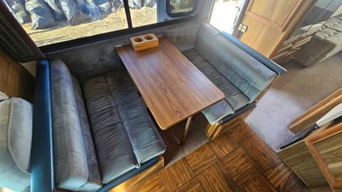 Lazy Daze 26.5 Mid Bath Drivable vehicle in Linda Vista