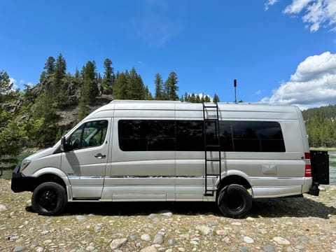 Coeur d'Alene Adventure 4x4 Sprinter van with all the Amenities Drivable vehicle in Coeur dAlene