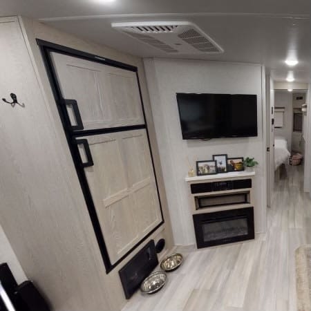 2021 Rock 26 - Rate includes Delivery, Insurance and Fees* Towable trailer in New Braunfels