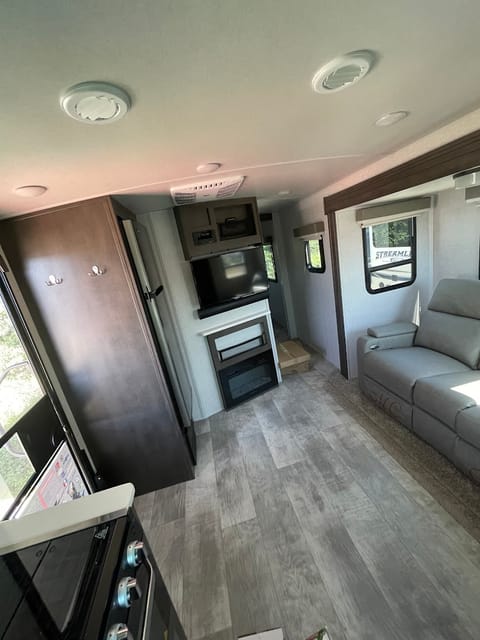 2021 Rock 26 - Rate includes Delivery, Insurance and Fees* Towable trailer in New Braunfels