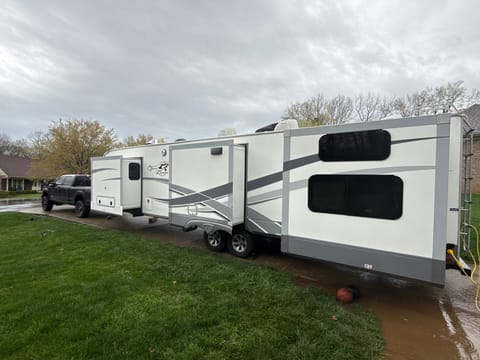 2021 Open range 338BHS 40’ trailer with bunk beds Towable trailer in Pewee Valley