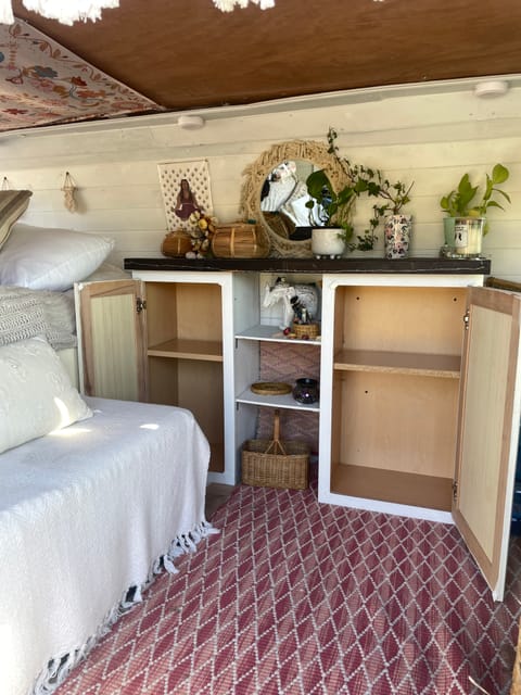 Camper van Ford E 150 Campervan in Sonoma County