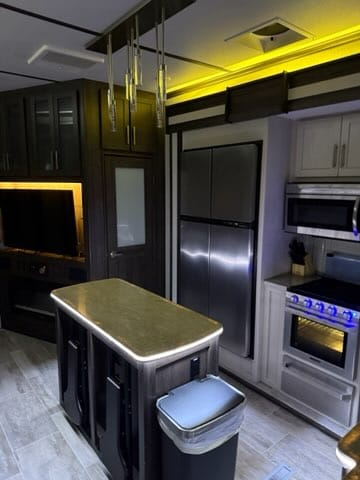 2019 Keystone Raptor 44 Towable trailer in New Braunfels