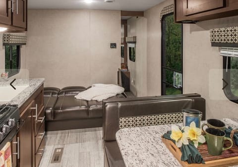 2017 KZ 31  - Rate includes Delivery and Insurance* Towable trailer in New Braunfels