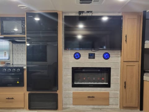 2023 Prime Time Avenger AUTX1546 Towable trailer in Lago Vista