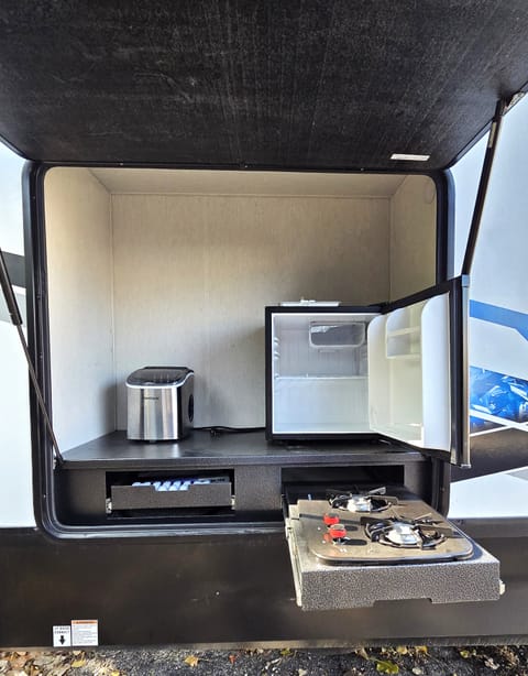 2024 Forest River Cherokee Wolf Pack Towable trailer in Kettering