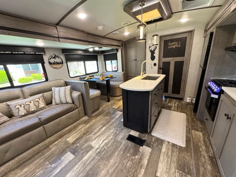 Keystone Outback Luxury RV Towable trailer in Menifee