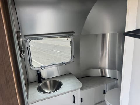 2025 "Brand New" Airstream Caravel 22' Towable trailer in Vista