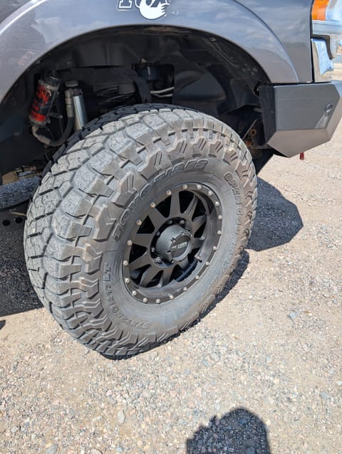 Adventure-Ready RAM 2500 Overland Popup Camper Sleeps 4 Drivable vehicle in Louisville