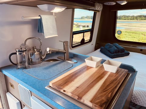 West Coast Weekender Drivable vehicle in Nanaimo