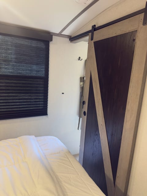 Family Fun Hauler – Sleeps 7 Adventure-Ready! Towable trailer in Arvada