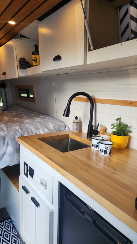 L&P Camper Van Kevin Campervan in Vancouver