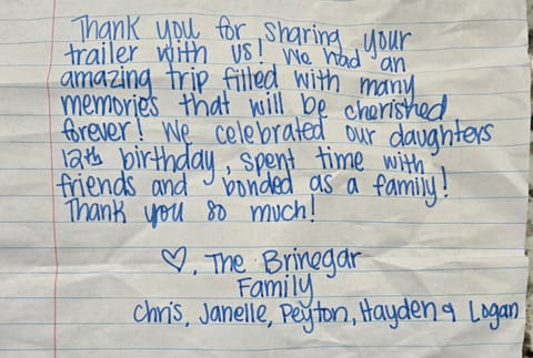 2021 Shasta 26DB [No Towing - We Do It All 4 You] Towable trailer in Temecula