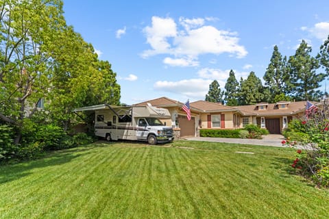 RV 7 Drivable vehicle in North Tustin