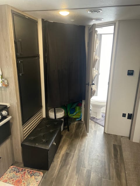 Travel Trailer with slideout, sleeps 5 Towable trailer in Bayfield