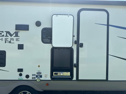 2022 Forest River RV Salem Hemisphere Hyper-Lyte 26BHHL Towable trailer in Santa Rosa