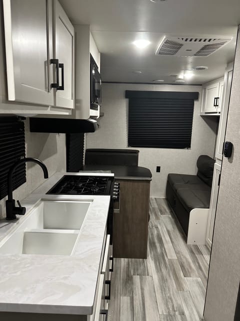 Edward34's Jayco Travel Trailor • Towable trailer in Apple Valley
