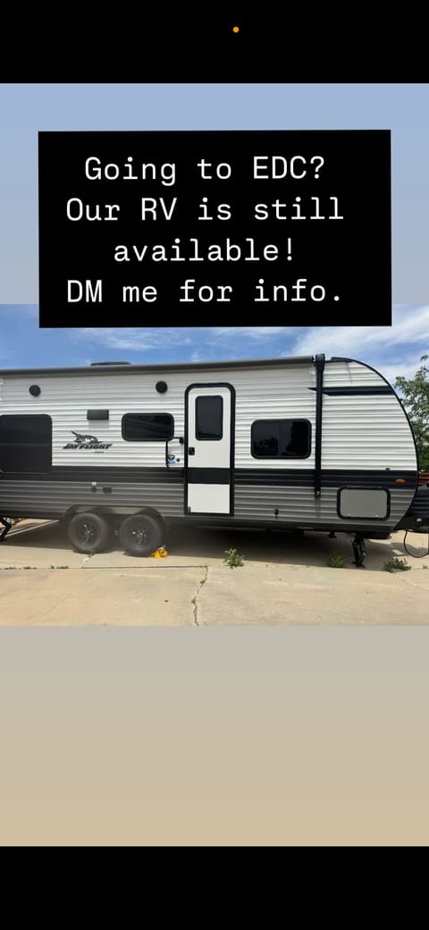 Edward34's Jayco Travel Trailor • Towable trailer in Apple Valley