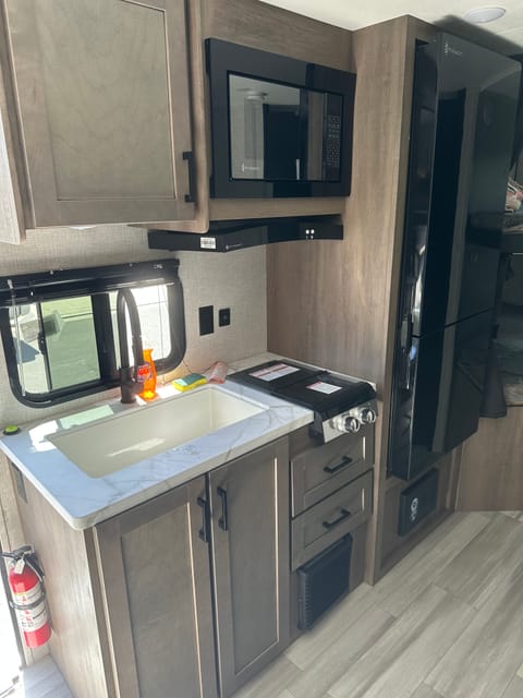 Autumn Ridge 188BHS Towable trailer in Murrieta