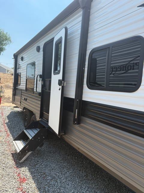 New Farmhouse Jayco Flight SLX Travel Trailer Towable trailer in Temecula